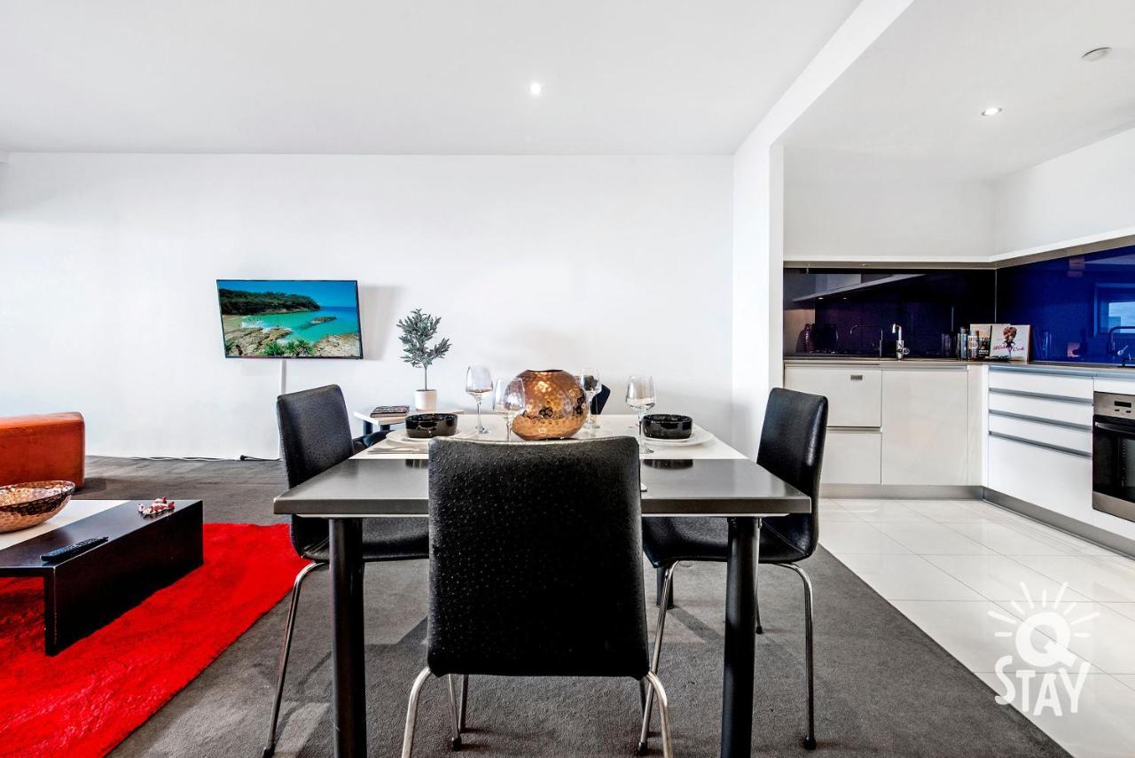 Circle On Cavill Surfers Paradise Mid Week Madness Deal - Q *