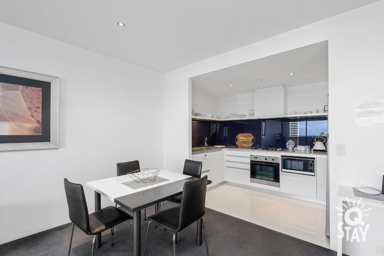 Circle On Cavill Surfers Paradise Mid Week Madness Deal - Q *