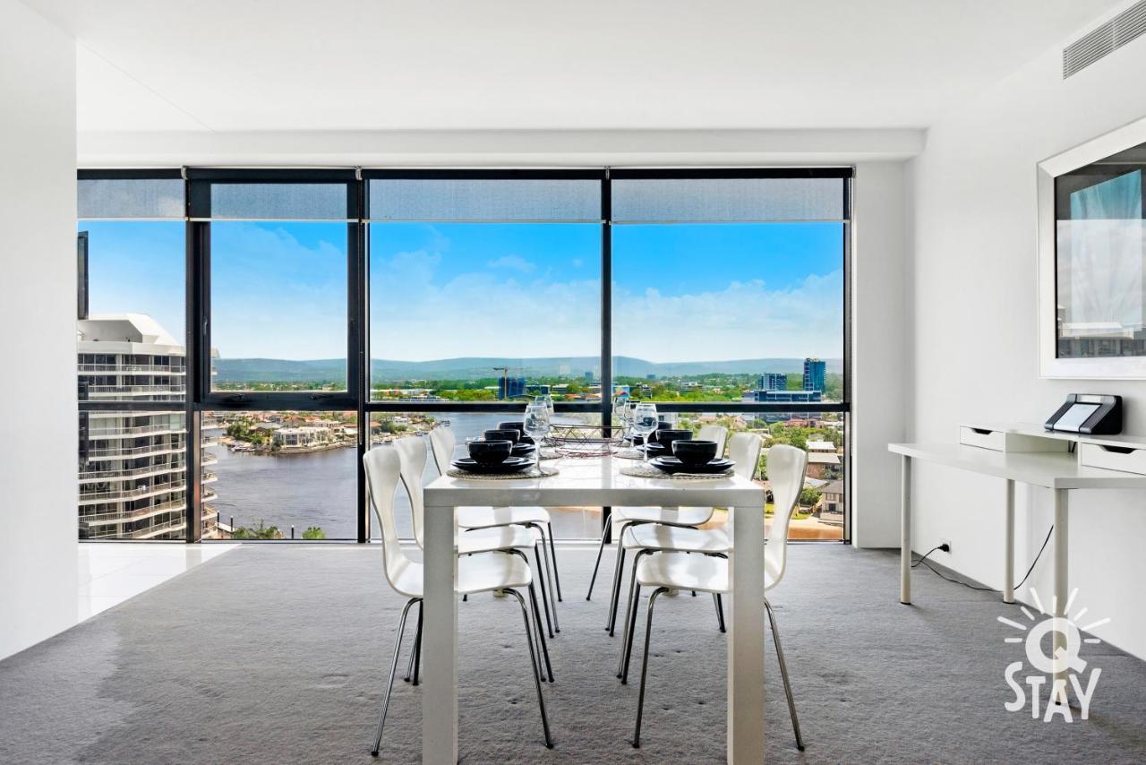 Apartment Circle On Cavill Surfers Paradise Mid Week Madness Deal - Q