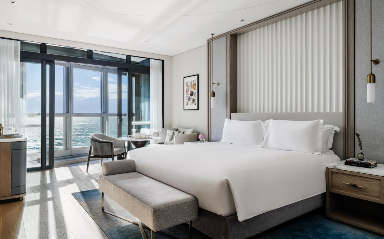 The Langham, And Jewel Residences Hotel 5*