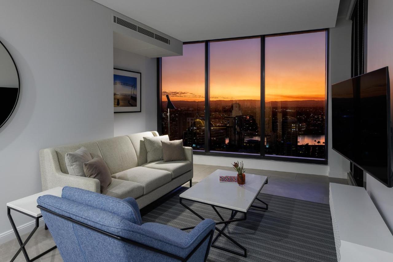Meriton Surfers Paradise Aparthotel