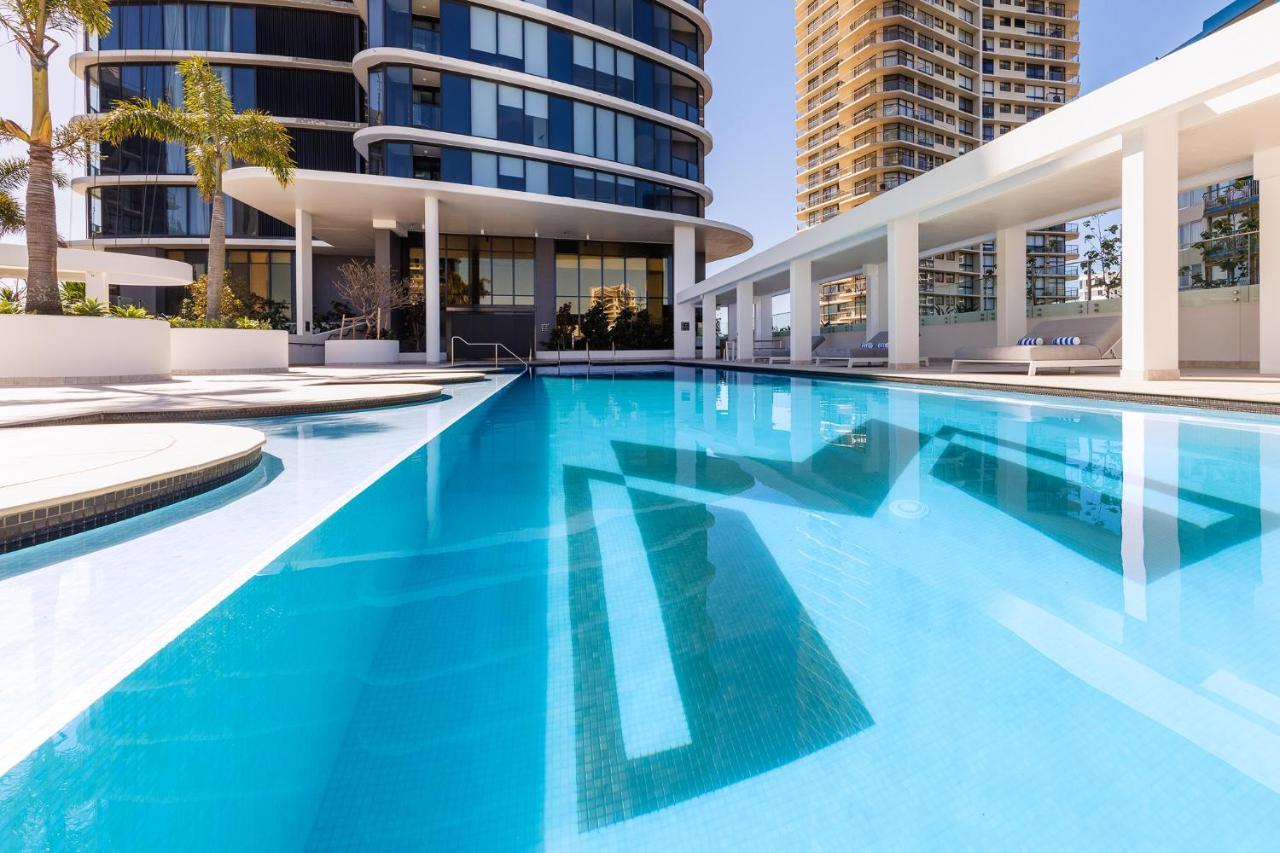 Meriton Surfers Paradise Aparthotel 5*
