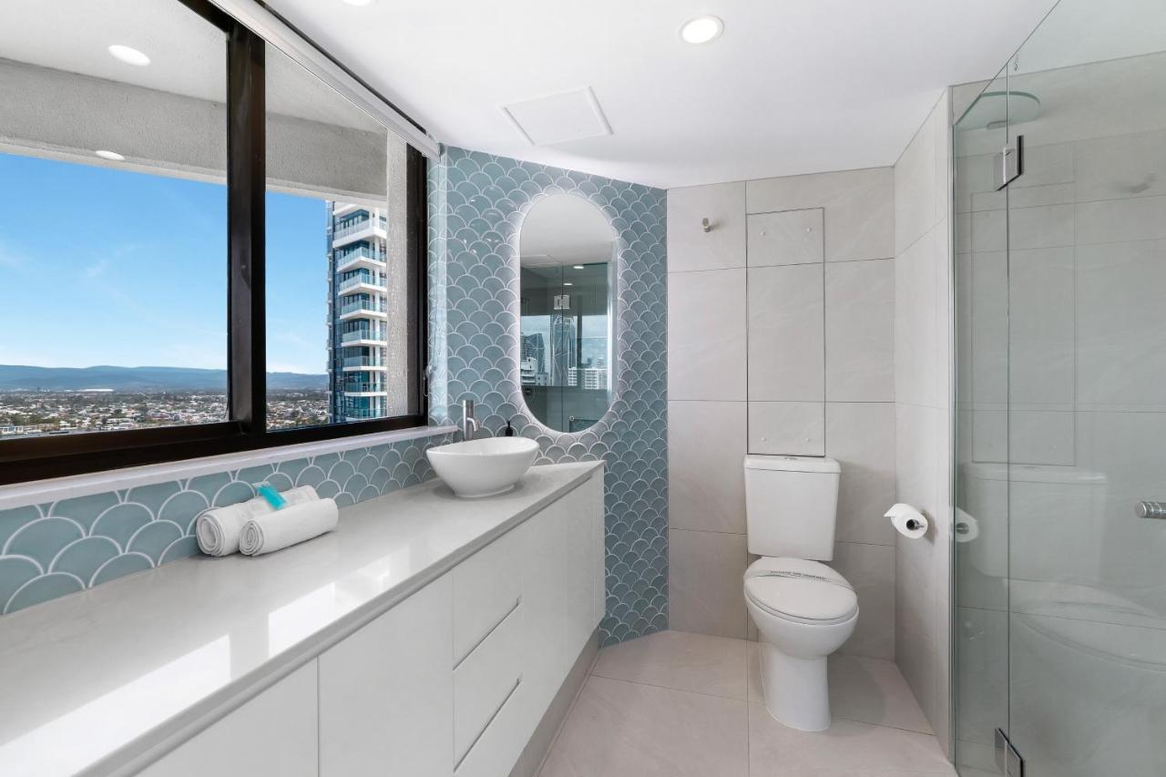 Aparthotel Surfers Century Oceanside Gold Coast