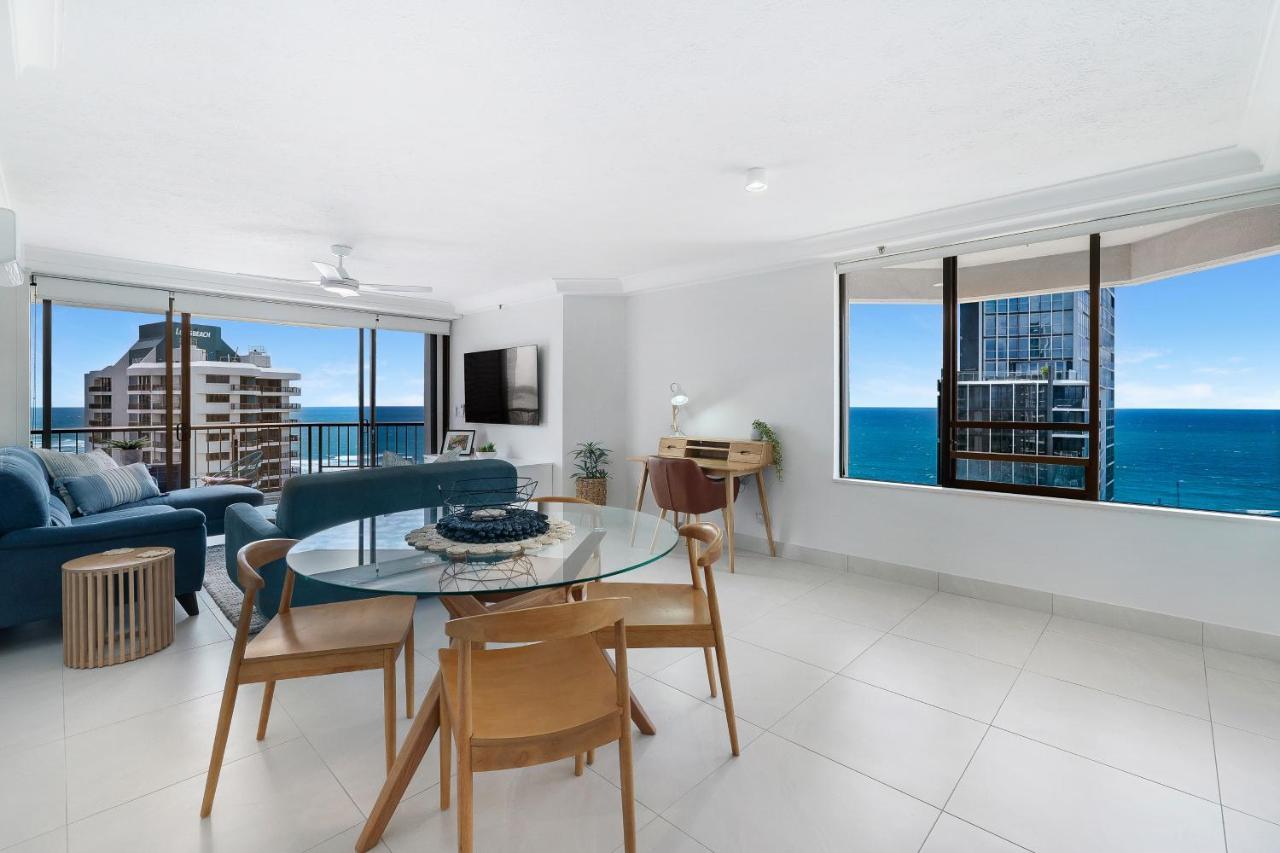 Surfers Century Oceanside Aparthotel 4*