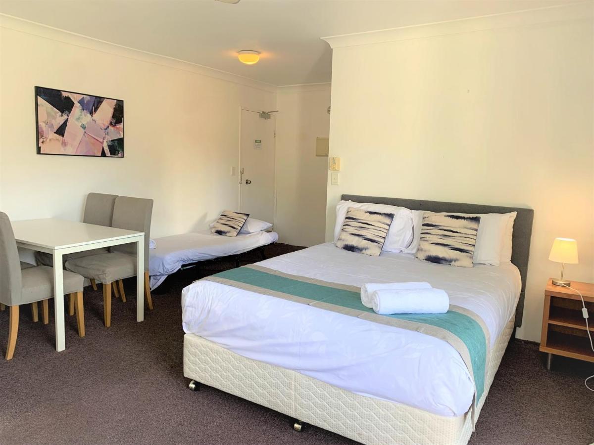 Aparthotel Broadwater Keys 3*