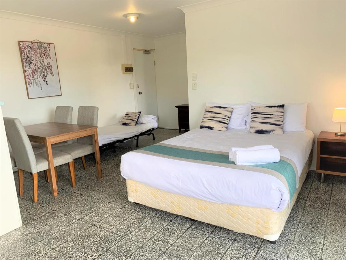 Broadwater Keys Aparthotel 3*