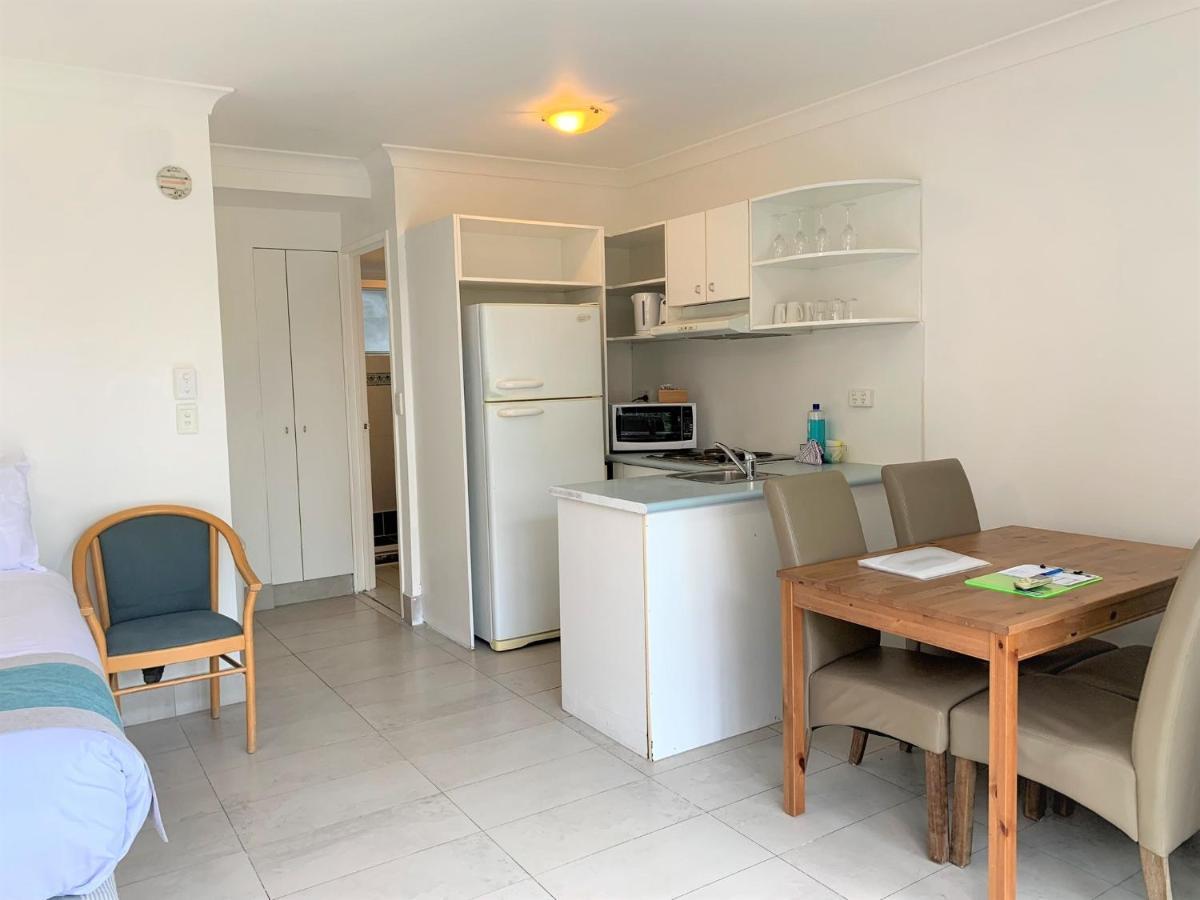 Broadwater Keys Aparthotel 3*