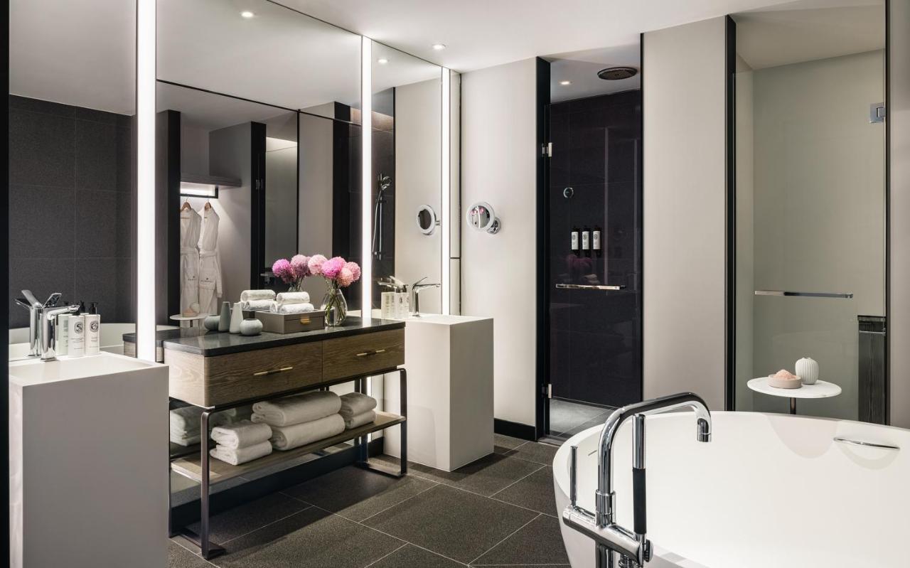 The Langham, And Jewel Residences