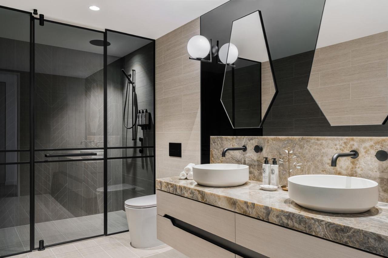 The Langham, And Jewel Residences Hotel