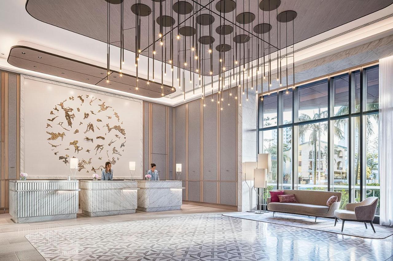 Hotel The Langham, And Jewel Residences