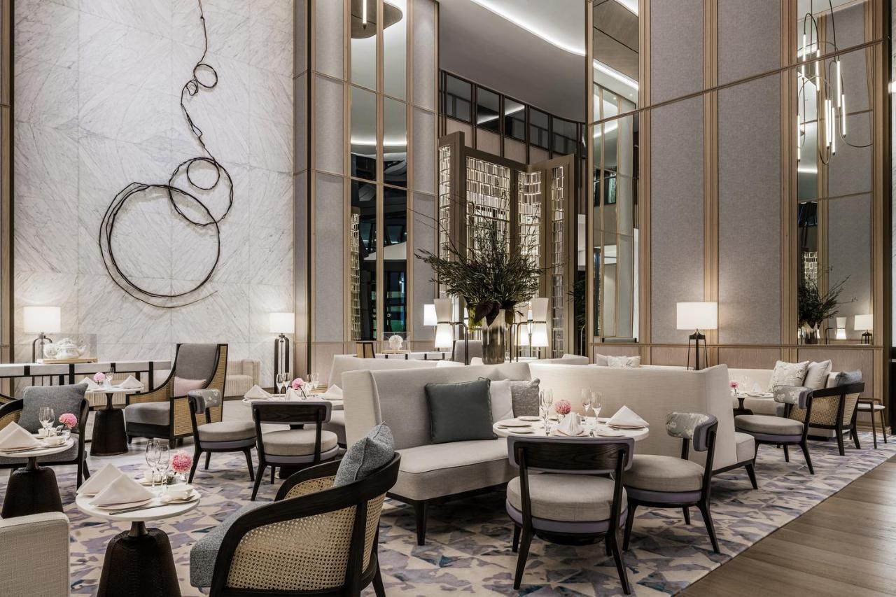 Hotel The Langham, And Jewel Residences