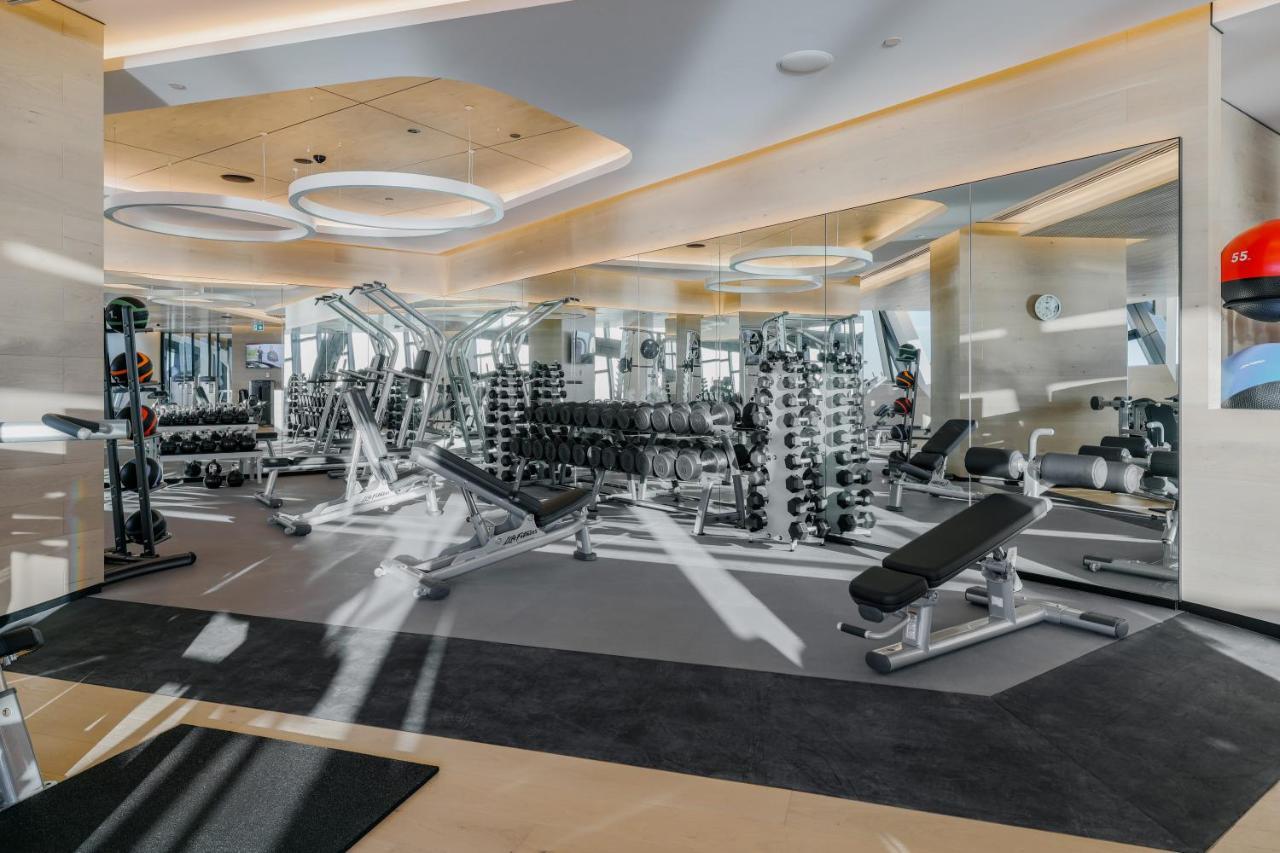 Hotel The Langham, And Jewel Residences 5*