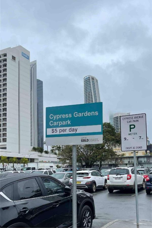 Apartamento Surfers Ocean View Sleeps 4, Free Wifi, Washing Machine, Large Fridge Gold Coast