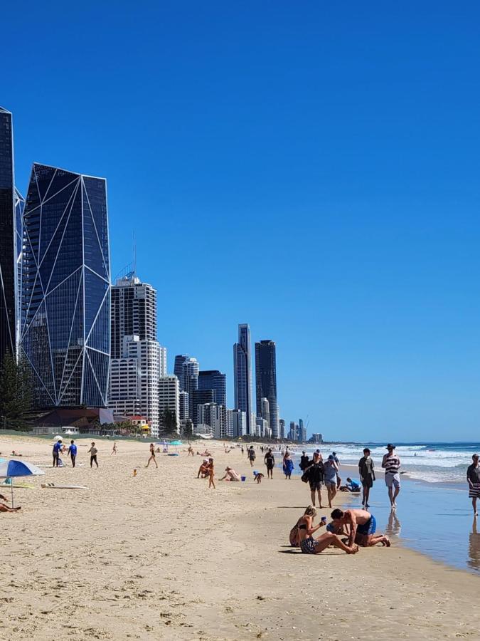 Surfers Hawaiian 3* Gold Coast
