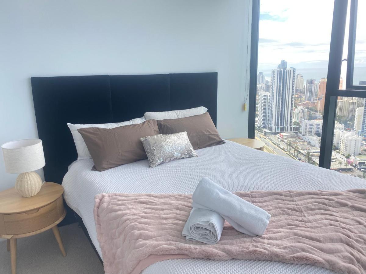 Ocean View 2 Bedrooms At Broadbeach * Gold Coast