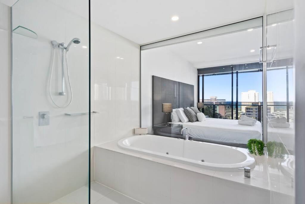 Circle On Cavill Amazing Getaway Apartment Gold Coast