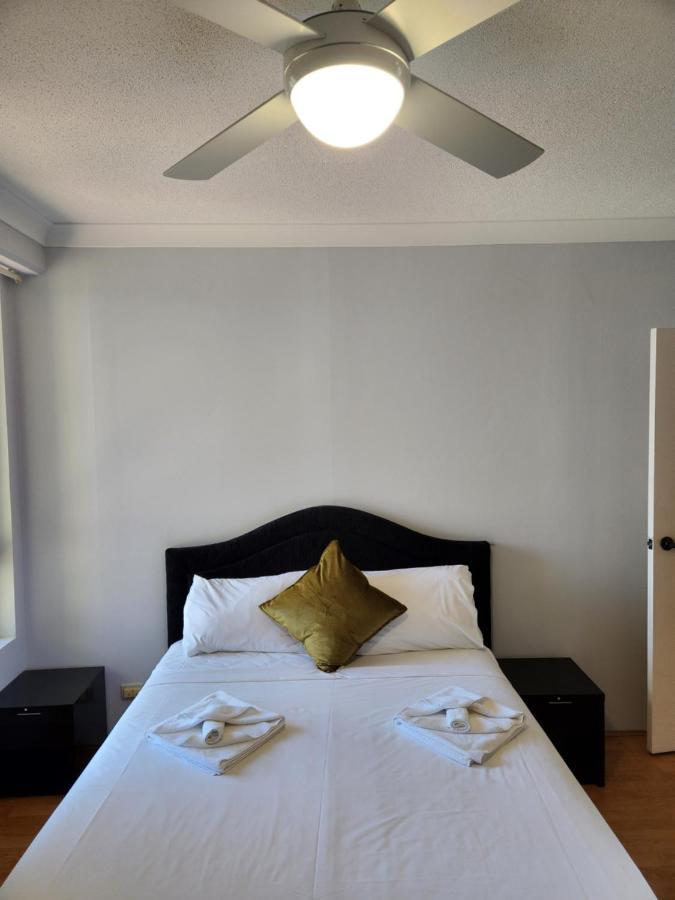 Surfers Hawaiian 3*