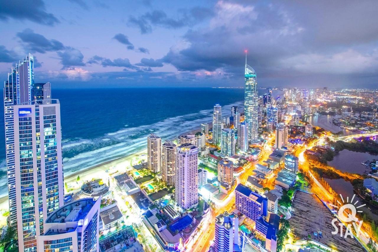 Ocean View Executive Penthouse At Circle On Cavill *