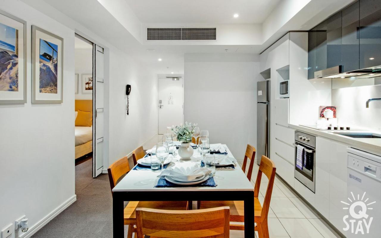 H Residences - Qstay *