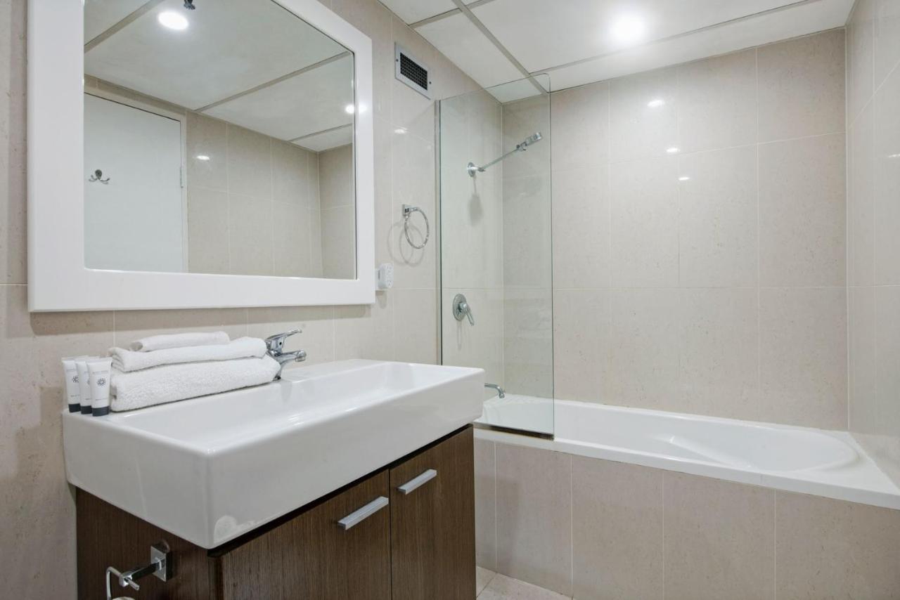 Apartment Focus Beachfront 2 Bedroom With Ocean Views Gold Coast