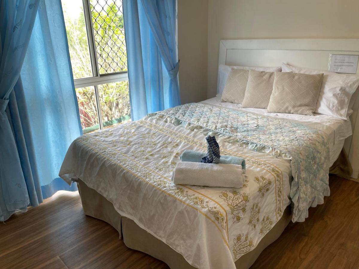 Theme Parks Amituofo Homestay Gold Coast