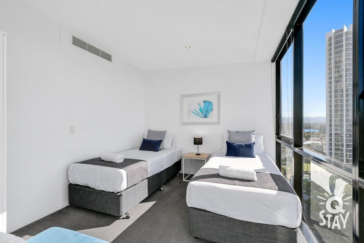 Apartment Circle On Cavill Surfers Paradise Mid Week Madness Deal - Q *