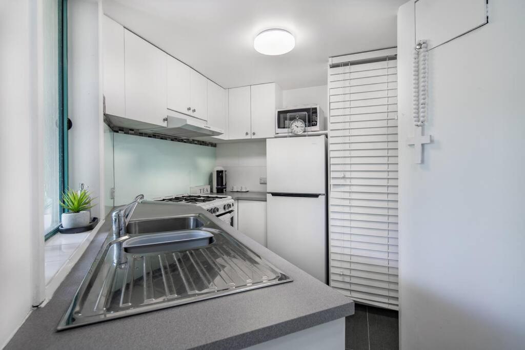 Pets Paradise - Location With Free Parking Apartment Gold Coast