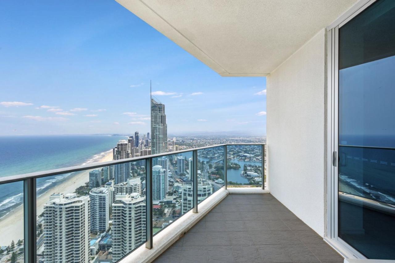 49th Floor With Ocean And Skyline Views Sitting Above The Hilton Apartment Gold Coast