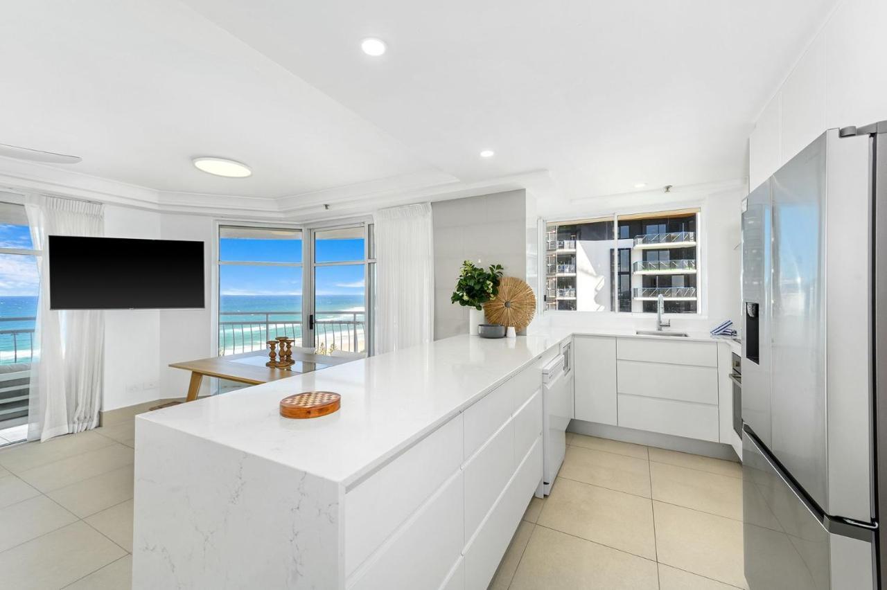 Apartment Stunning Views - 15t Floor Unit *
