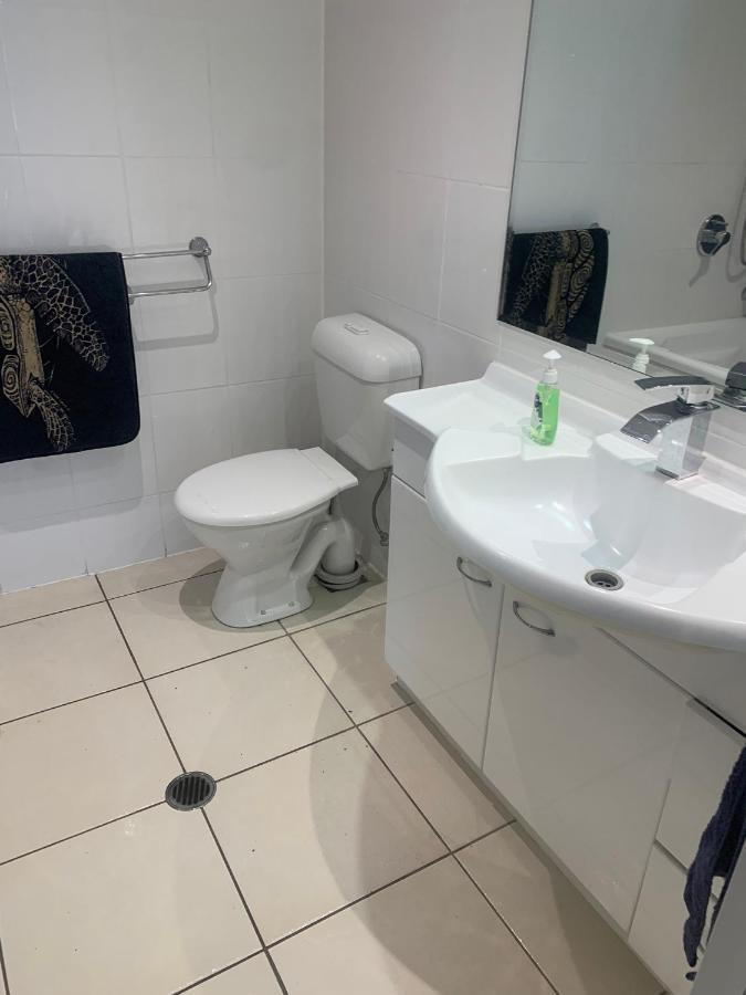 Beachfront Views Great Location Welcome To The Oceanau * Gold Coast
