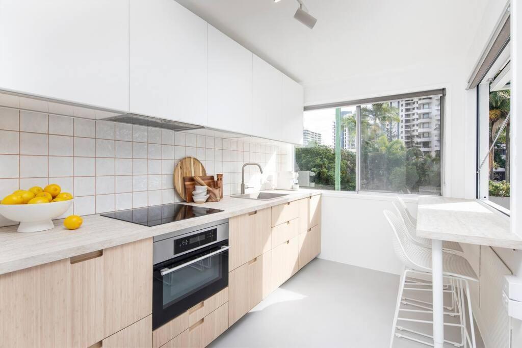 Apartment Freddies - Pet Friendly! Last Minute Discount! *