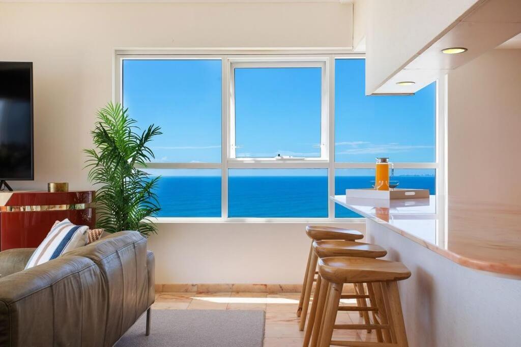 Zenith Ocean Front Aparthotel