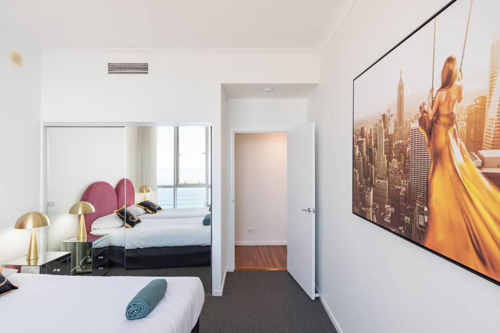 Breathtaking Views From Stunning 42nd Floor Skyhome & Living Gold Coast