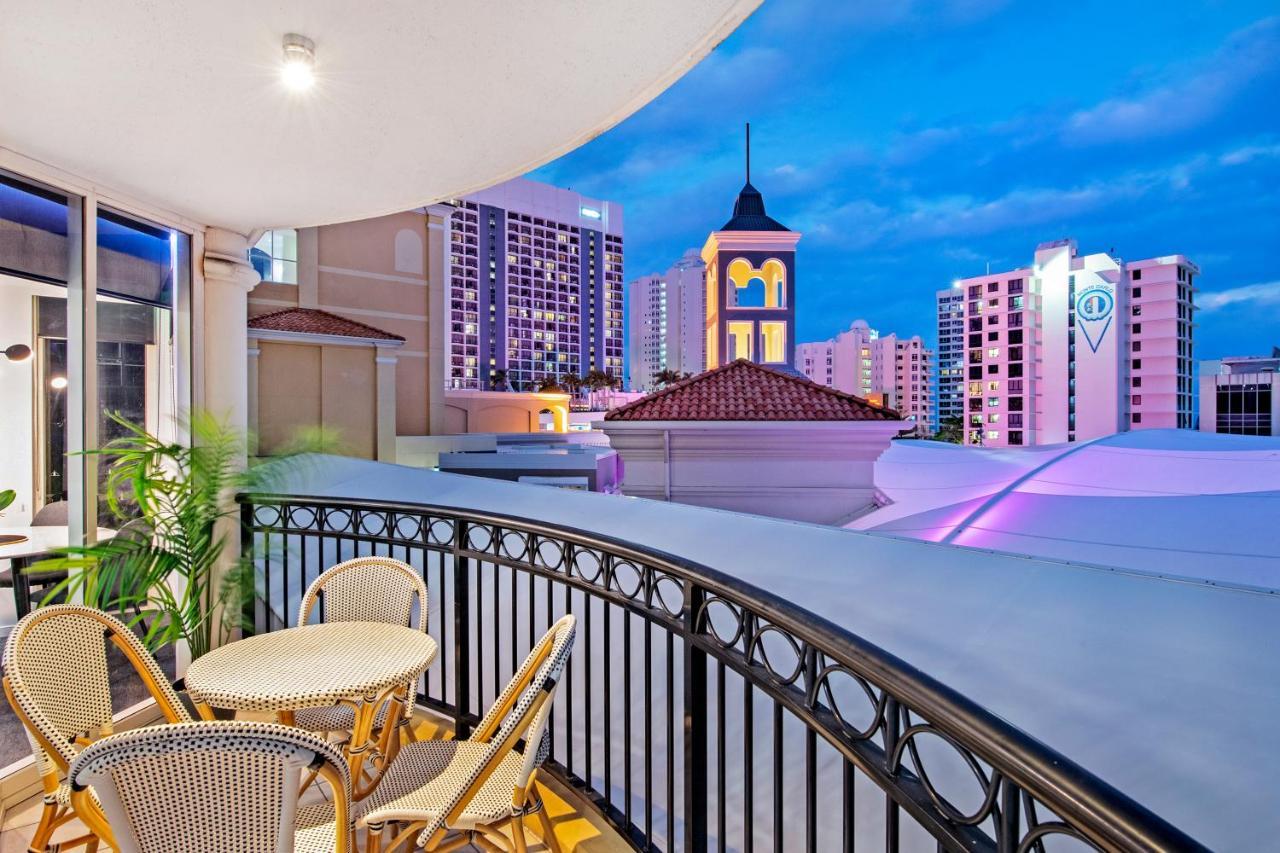 Chevron Renaissance - Floor - Self Contained & Privately Managed *