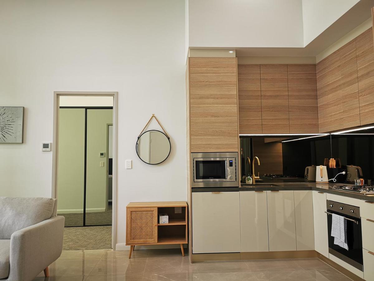 Apartment Surfers Paradise New Beachfront *