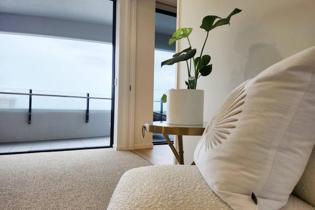 Apartment Modern Luxury With Breathtaking Ocean Views *