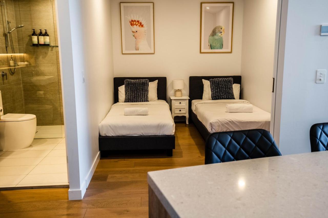 Overview 2 Bedroom Luxurious Casino Gc28 Apartment Gold Coast