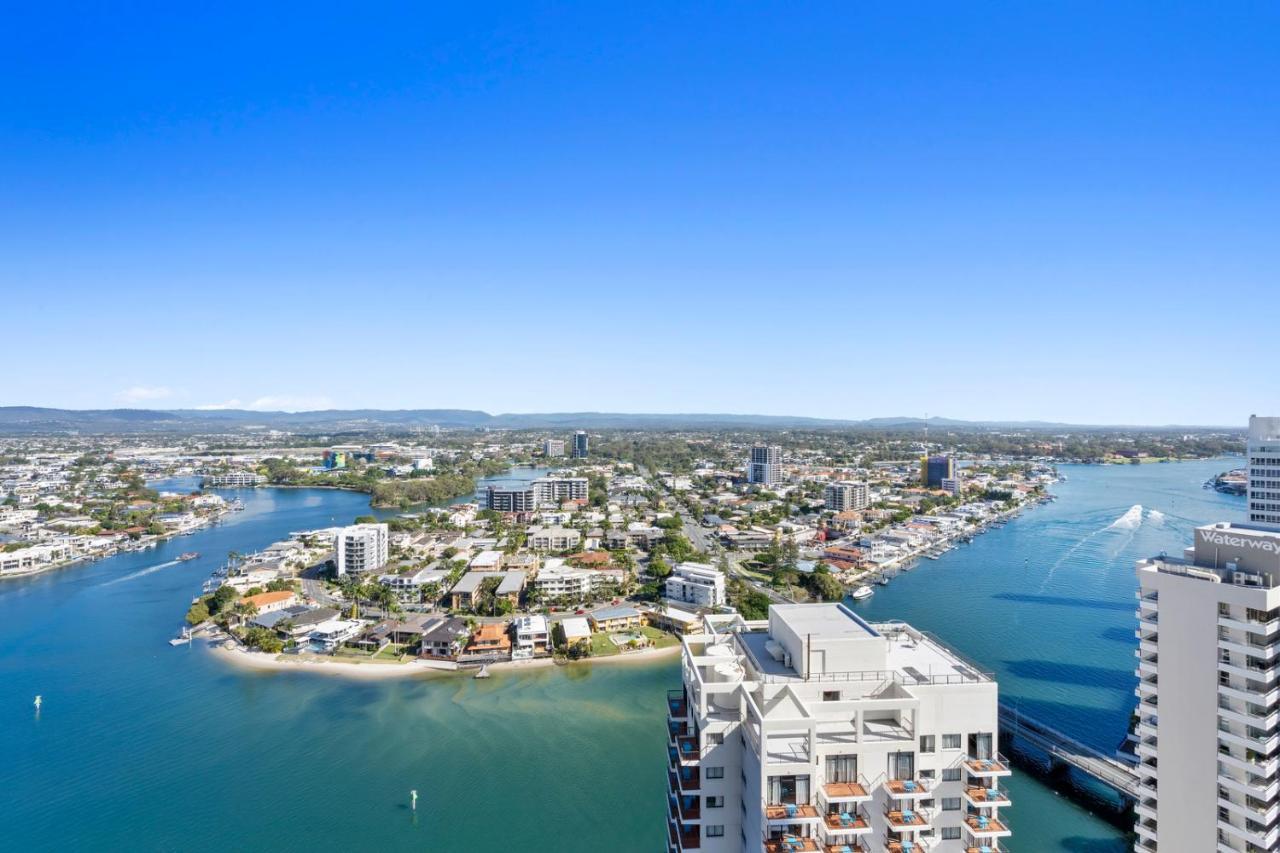 Towers Of Chevron - Private - Hosted By Coastal Letting Co. * Gold Coast