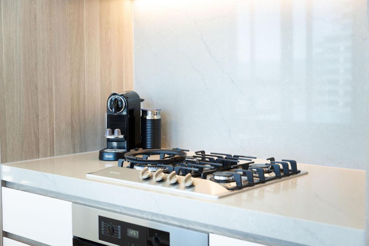 Ultiqa Signature At Broadbeach Apartment *