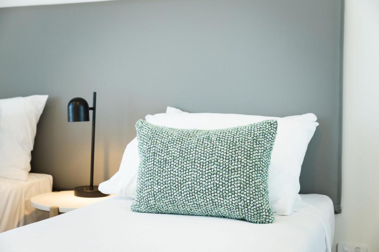 Ultiqa Signature At Broadbeach Apartment