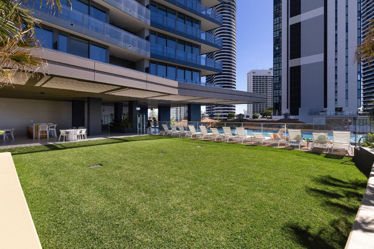 Ultiqa Signature At Broadbeach Apartment Gold Coast