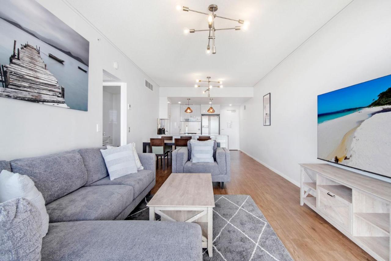 Beautiful 2 Bedroom - Sierra Grand Broadbeach Apartment *