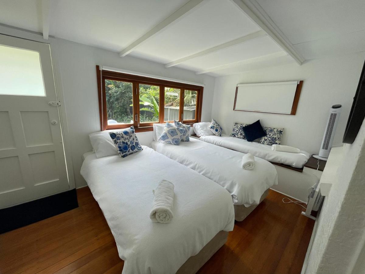 House 100ms To Freshly Renovated New Appliances Holiday home *