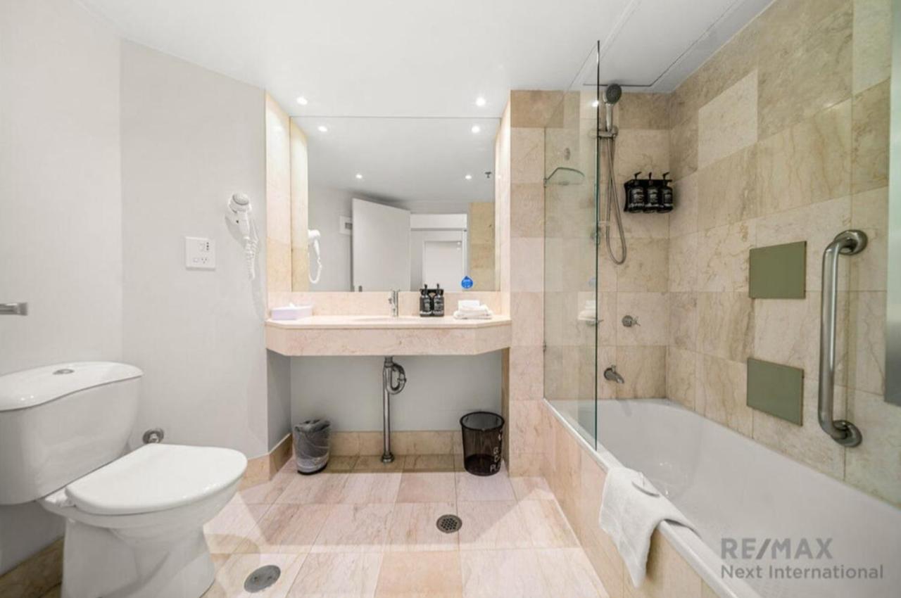 Apartment Ocean View In Surfers Paradise