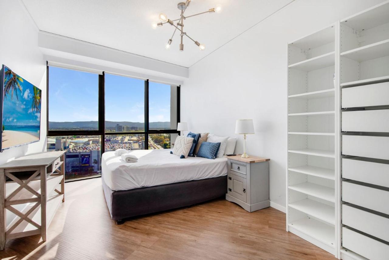 Apartment Beautiful 2 Bedroom - Sierra Grand Broadbeach Gold Coast