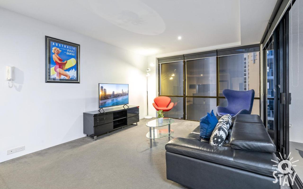 Circle On Cavill Surfers Paradise Mid Week Madness Deal - Q Apartment *