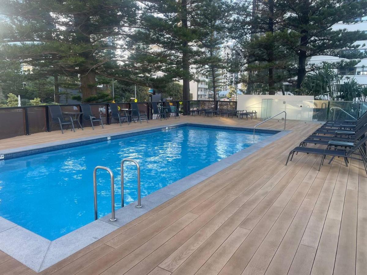 Absolute Frontage Two Bedroom Apartment Gold Coast