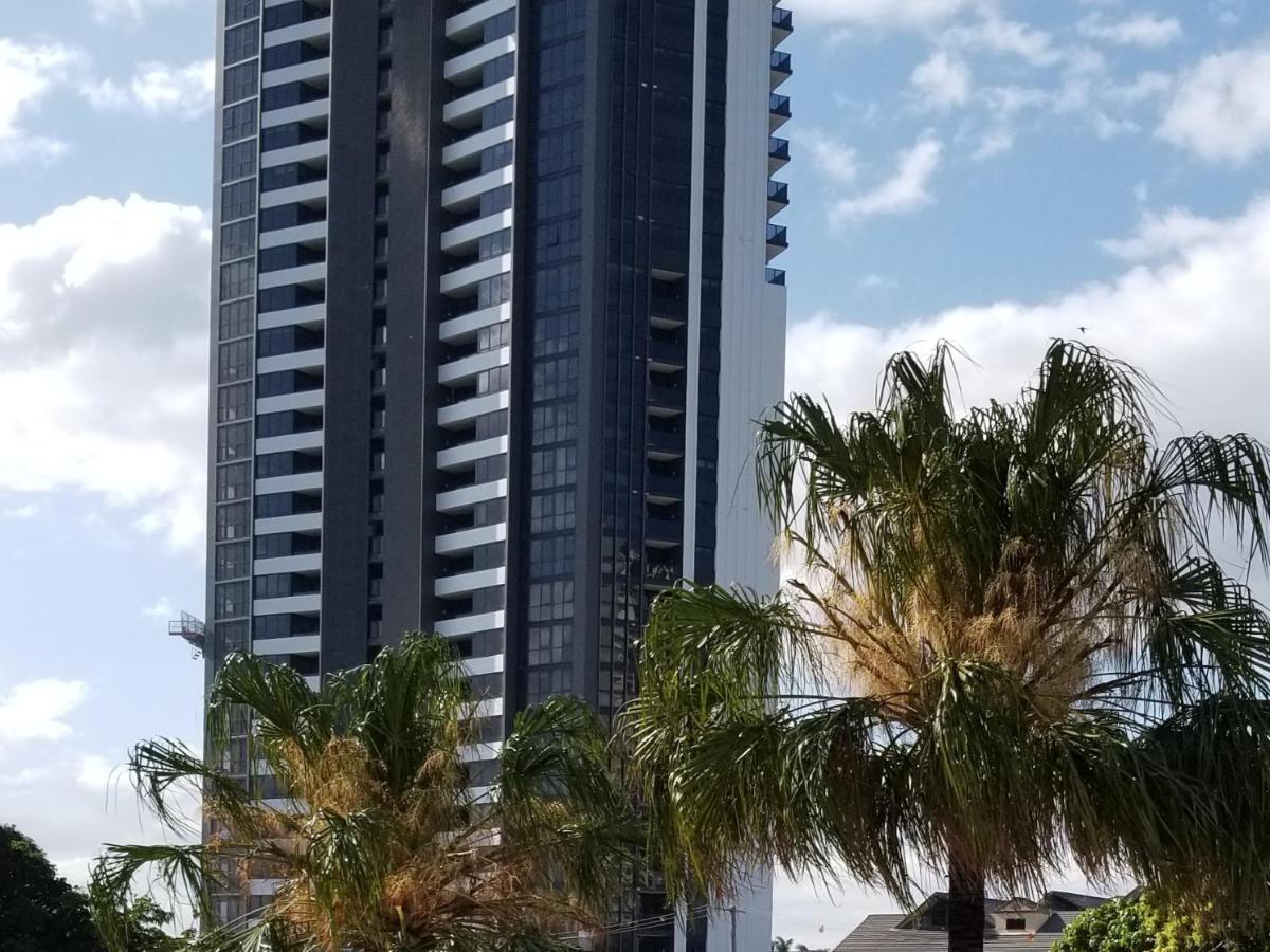 Super Ruby By Bison Aparthotel Gold Coast