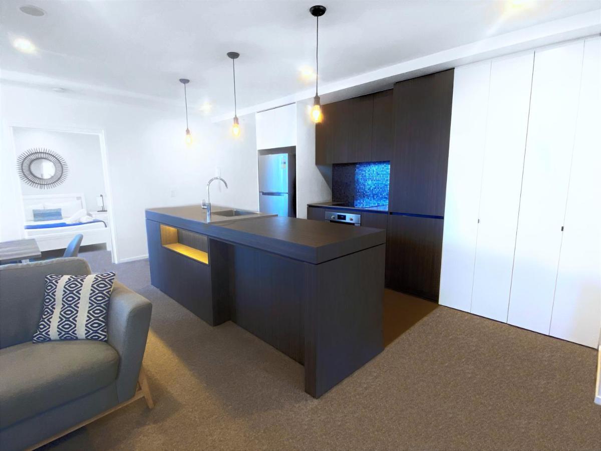 Qube Broadbeach 4* Gold Coast
