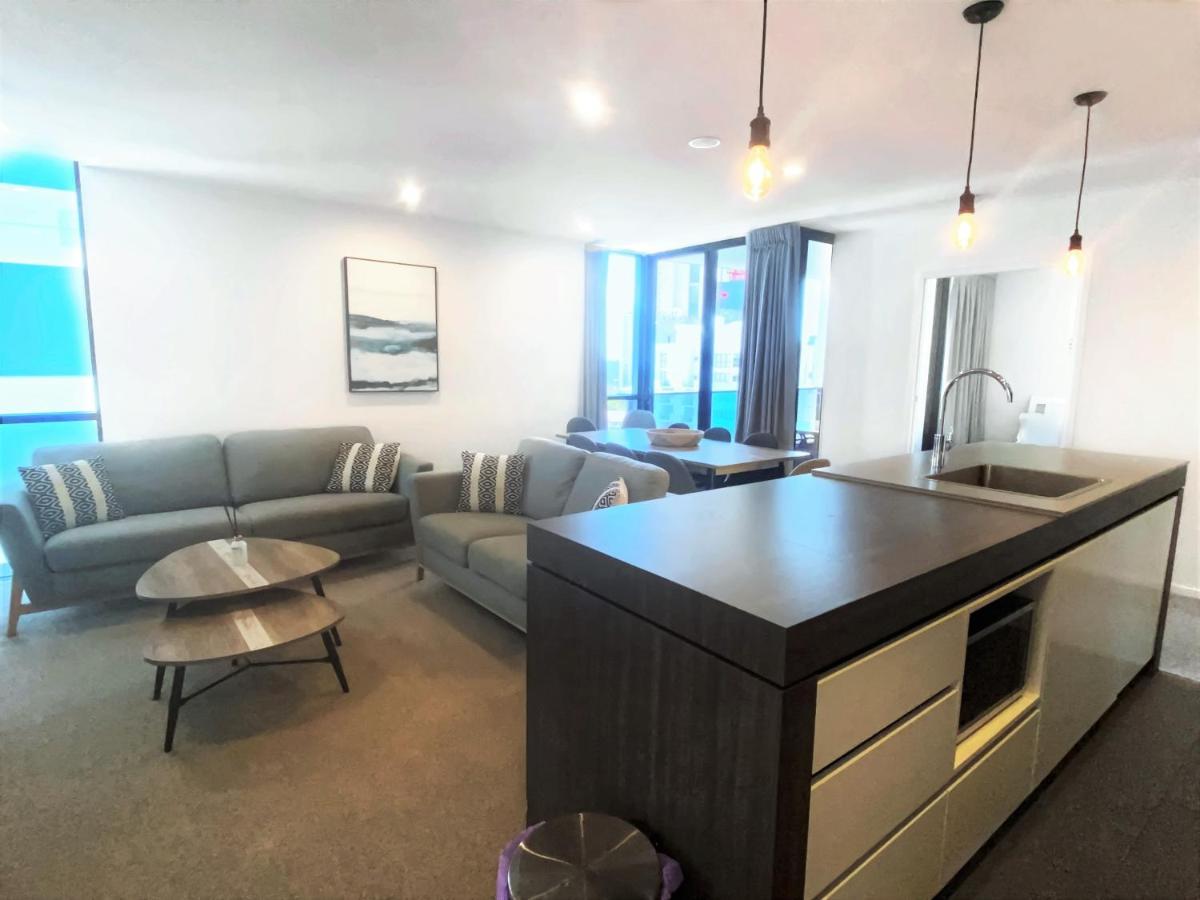 Qube Broadbeach Aparthotel